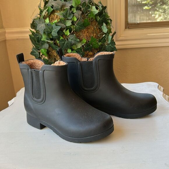 Chooka Black Slip On Waterproof Winter Boots Textured Sole Women’s Size 6 EUC - Picture 5 of 12